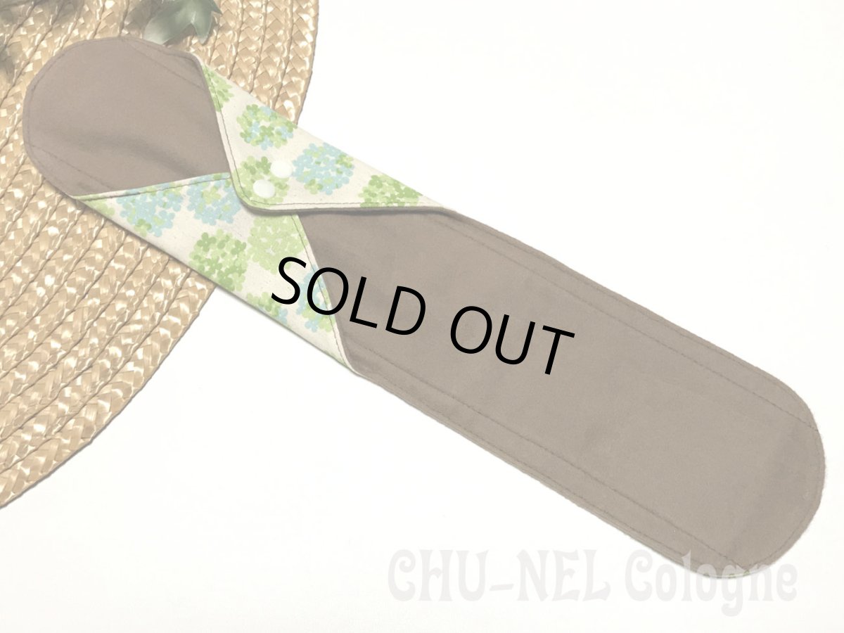 画像3: ★布ナプキンLサイズ★7層防水(あじさいボールxモカ茶ネル)グリーン (3)