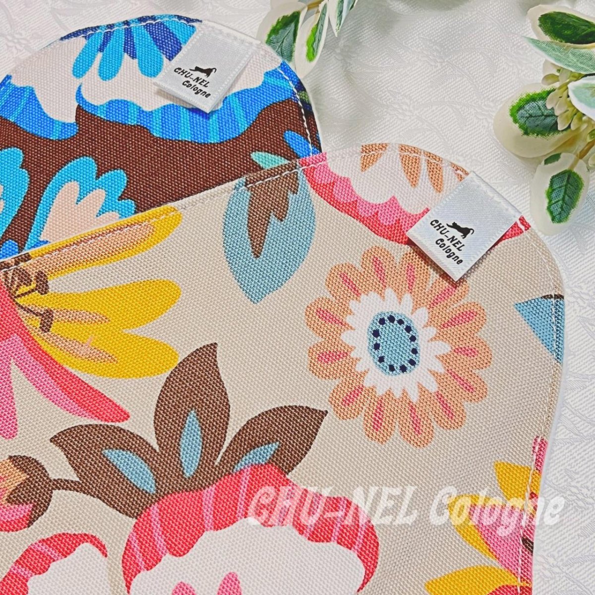 画像5: お肌面4色から選べる★布ナプキンMサイズ★2枚セット★7層防水(大きなレトロ風お花) (5)