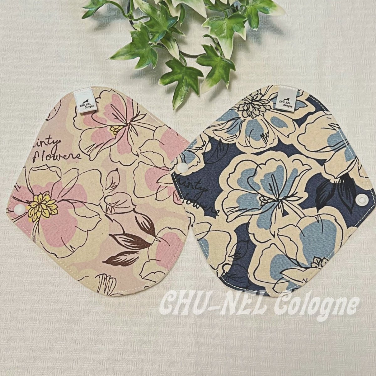 画像2: お肌面4色から選べる★布ナプキンライナー★2枚セット（手描き風お花） (2)