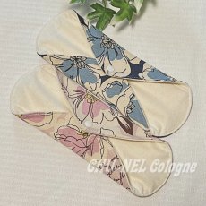 画像4: お肌面4色から選べる★布ナプキンSサイズ★2枚セット★6層防水(手描き風お花) (4)