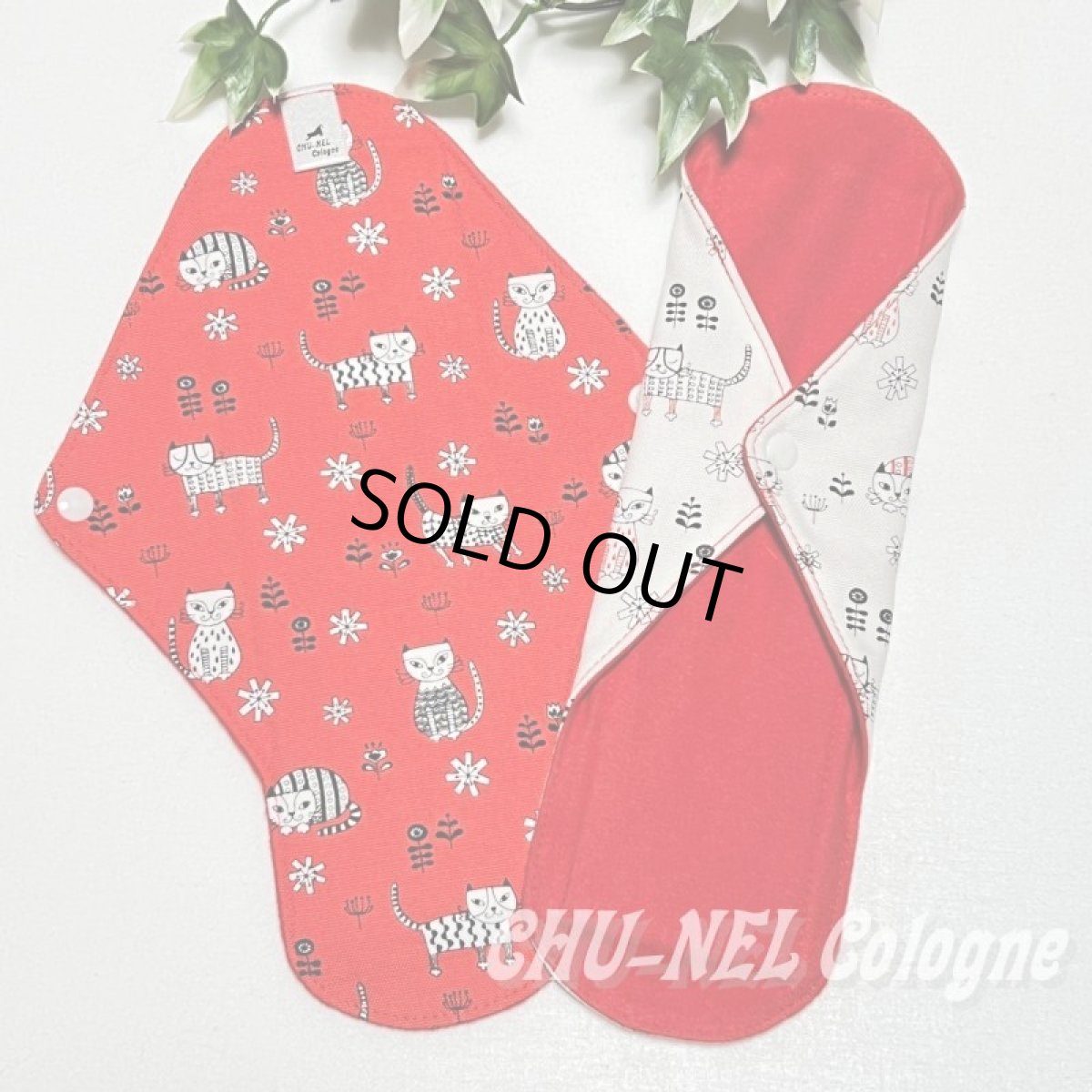 画像8: お肌面2色から選べる★布ナプキンMサイズ★2枚セット★7層防水(北欧ニャンコ赤白) (8)