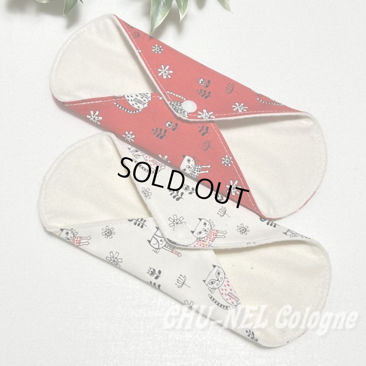 画像3: お肌面2色から選べる★布ナプキンライナー★2枚セット(北欧ニャンコ赤白) (3)