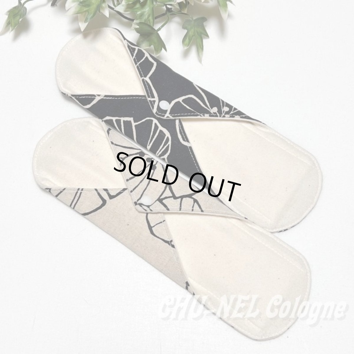 画像4: お肌面4色から選べる★布ナプキンMサイズ★2枚セット★7層防水(綿麻モノクロポピー) (4)